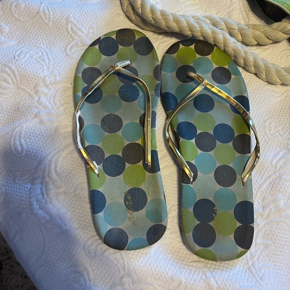 Beach Bag & Flip Flop Set - Picture 3 of 8